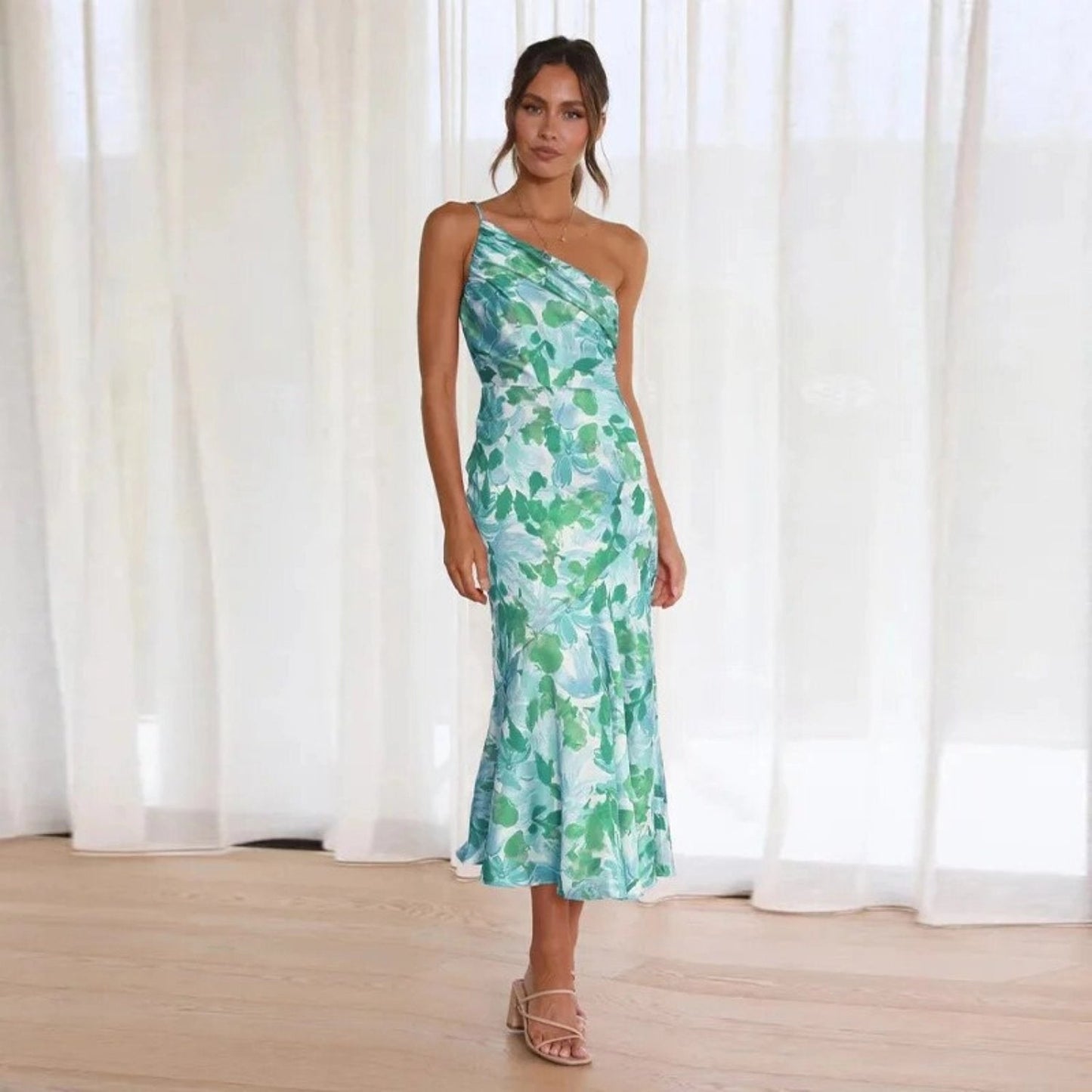 Sienna™ | Robe longue asymétrique à motif fleuri pour femme
