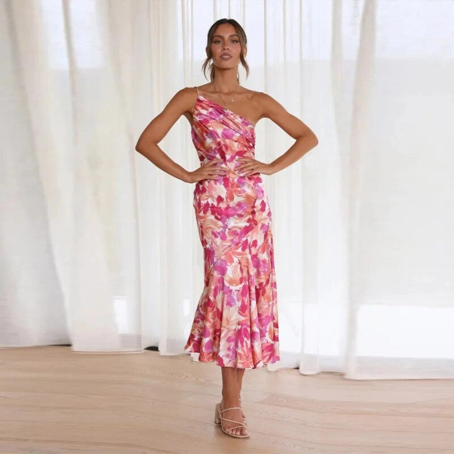 Sienna™ | Robe longue asymétrique à motif fleuri pour femme